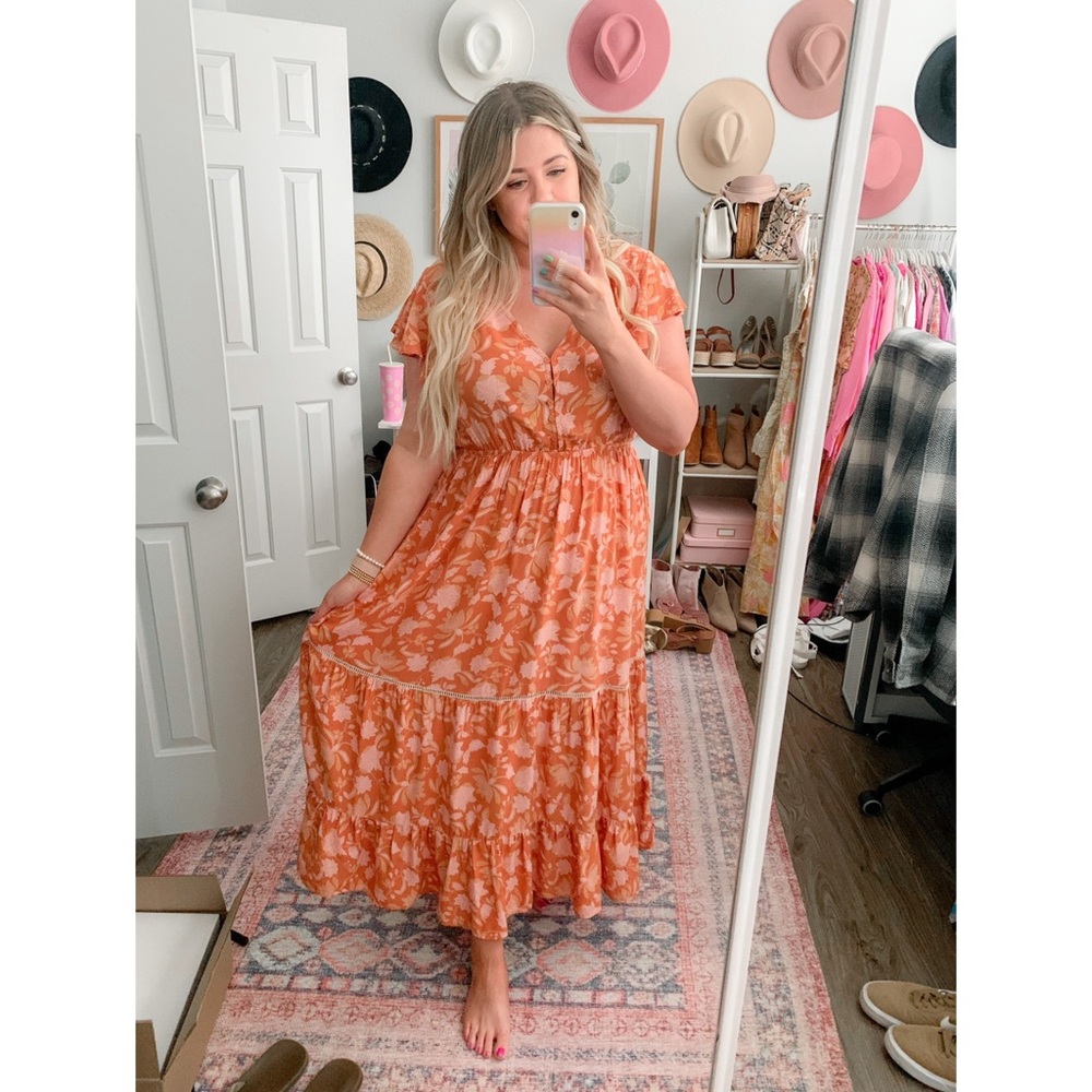 ✨HP✨ Petal & Pup Imogen Maxi Dress - Rust